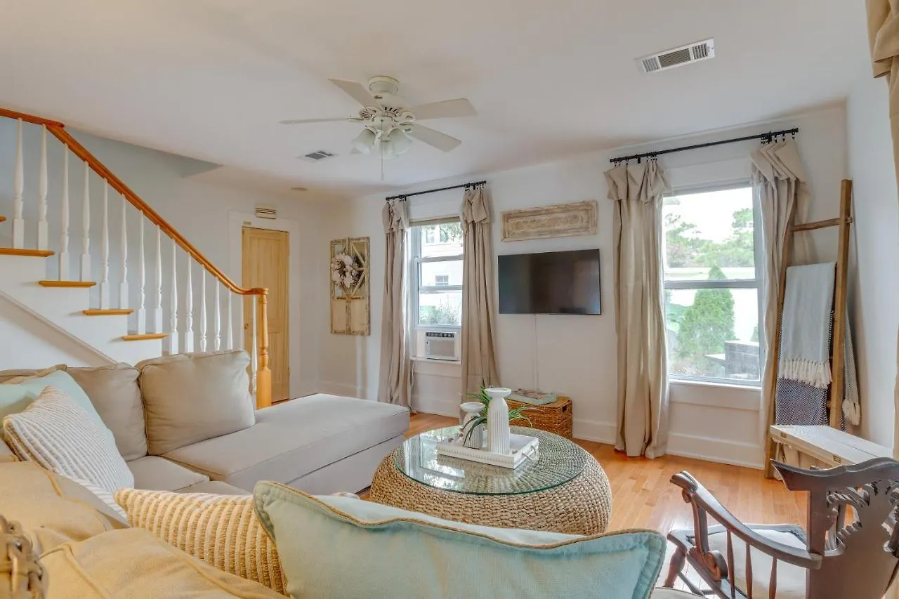 Pensacola Paradise Furnished Deck And Gas Grill!