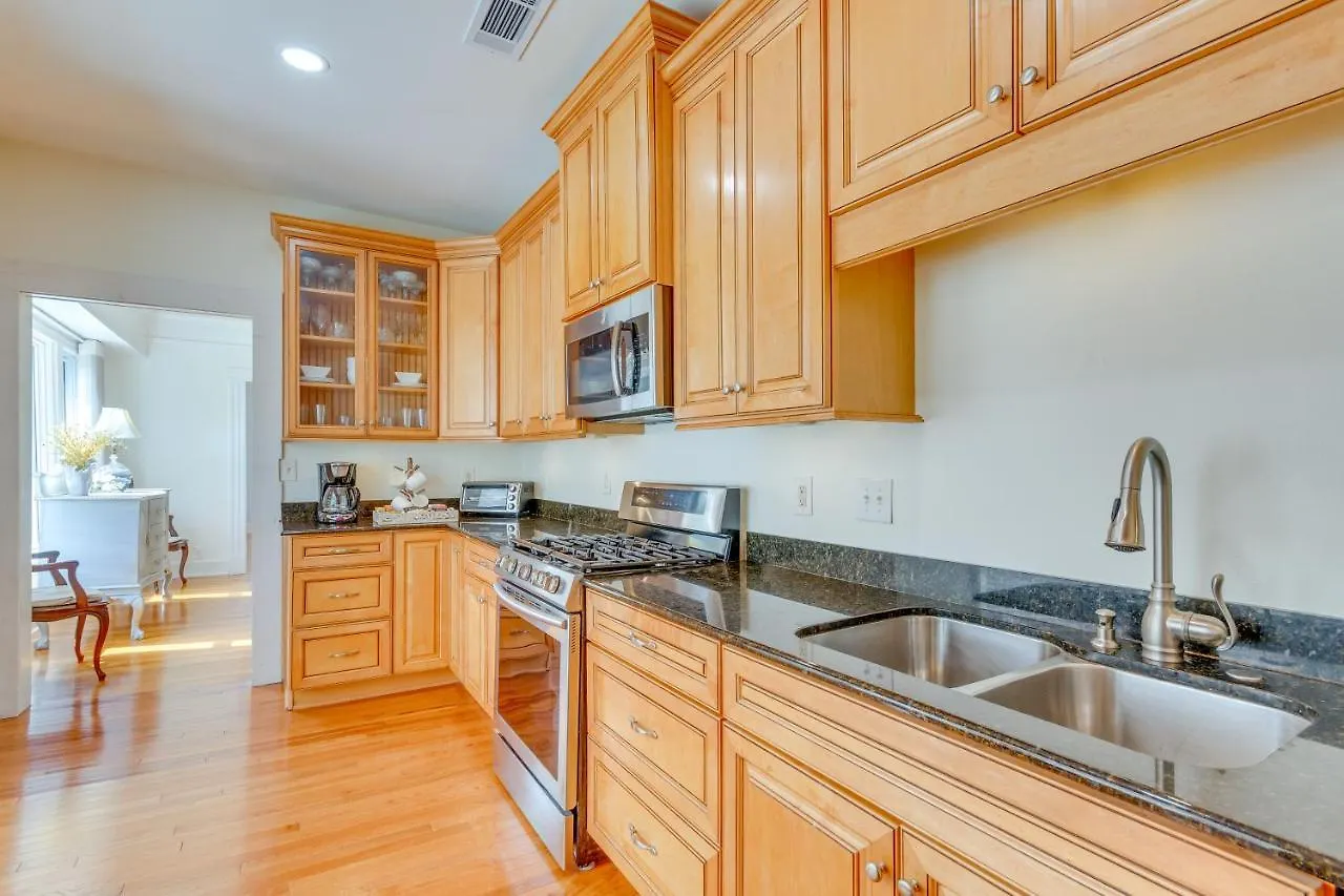 Pensacola Paradise Furnished Deck And Gas Grill!